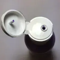 Leaf Green Acrylic Paint - 100ml | Dannells