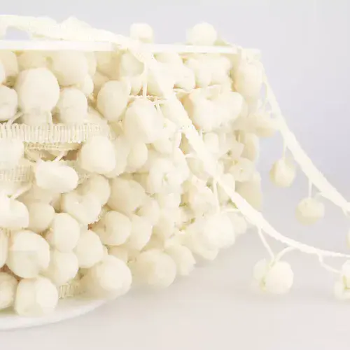 Pom Pom Trim | Ivory | 25m x 15mm | Dannells