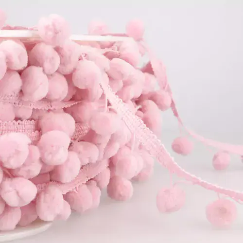 Pom Pom Trim - 25m x 15mm - Light Pink ID: S4960P000\074