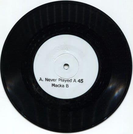Macka B - Never Played A 45 / Leanna - Grapevine (Peckings) 7