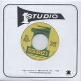 Winston Matthews - Sun is Shining / The Purplelites - Pressure Is On  (Studio One) 7"