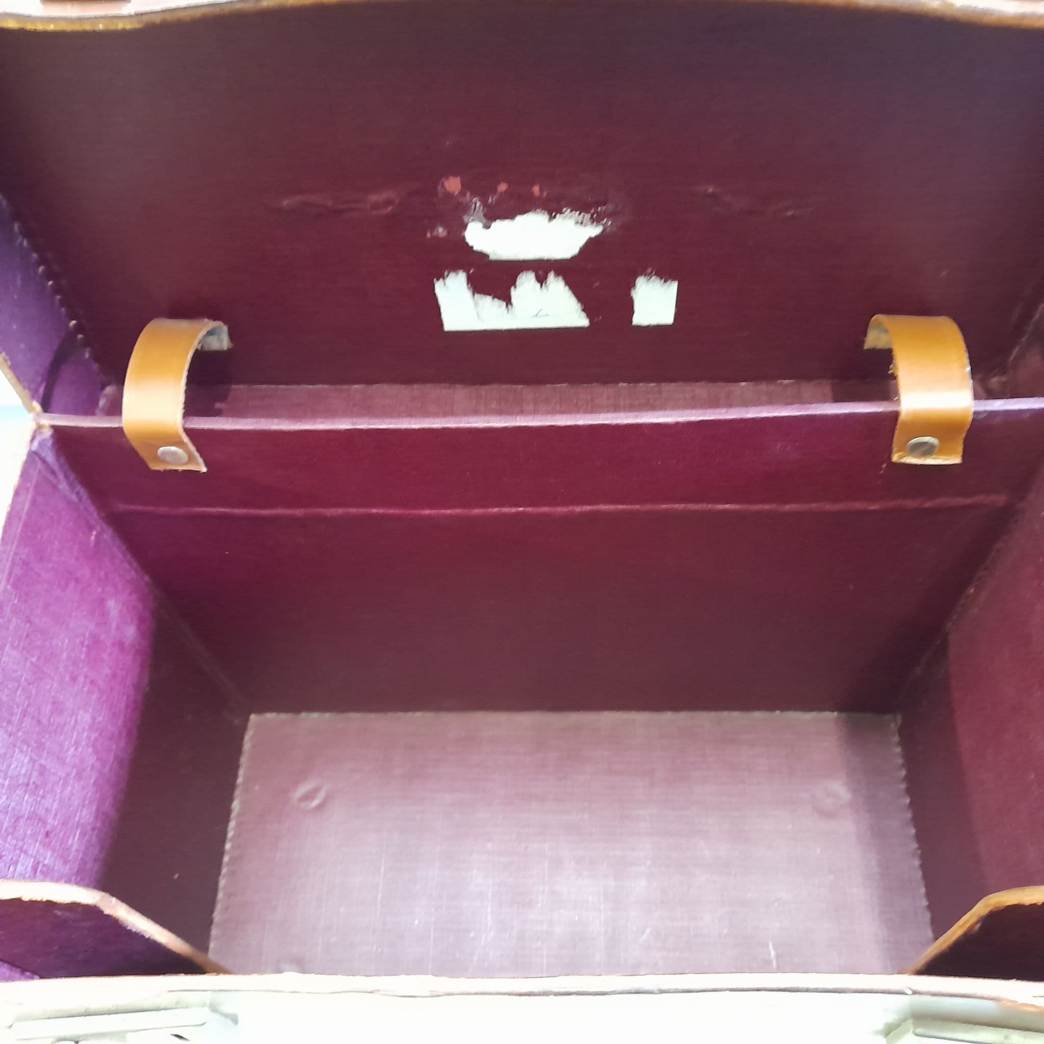 Vintage Leather Travelling Top Hat Case / Hat Box