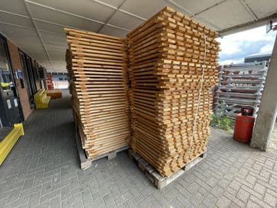 Reduced to clear Timber decking