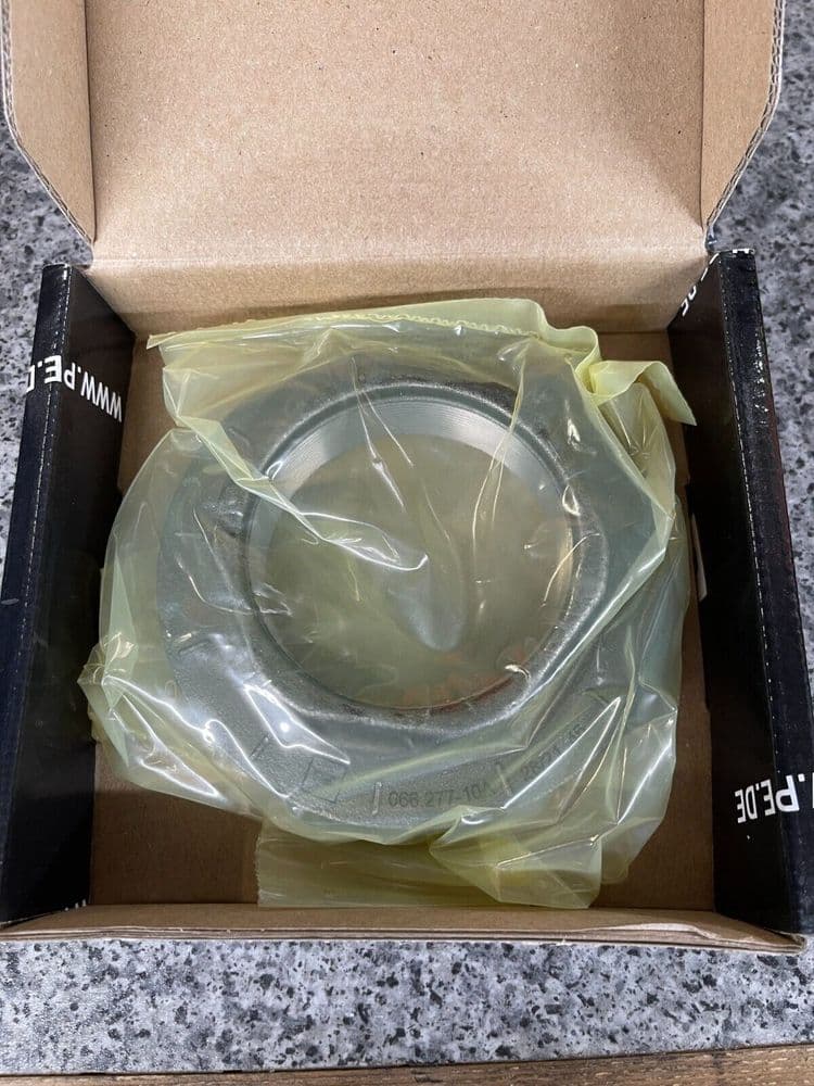 S1011008600 SAF AXLE HUB NUT