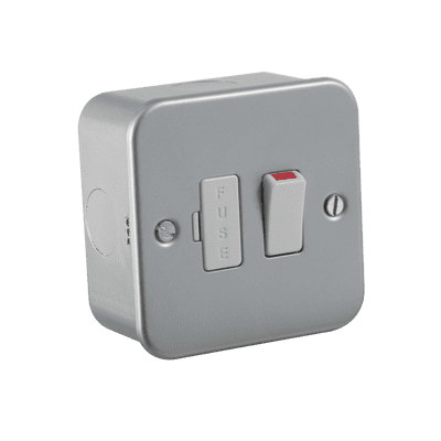 METALCLAD 13A switched fused spur unit