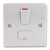 MK K1040	13 Amp Switched Fused Spur - White