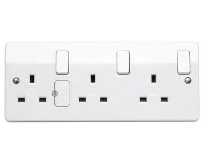 MK K2737	13 Amp 3 Gang DP Switched Socket - White