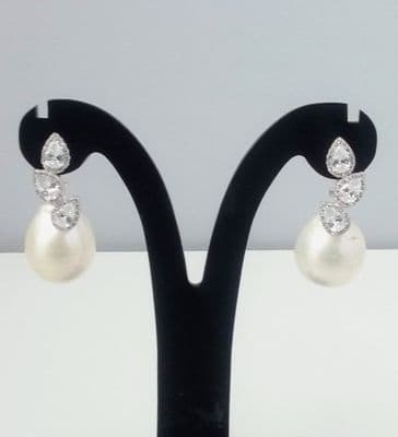 Ash Pearl Ssilver Earrings