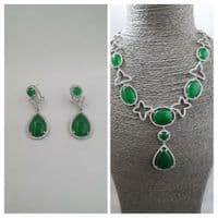 Sara Green Stone Silver Necklace