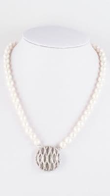 Tara Pearl Necklace