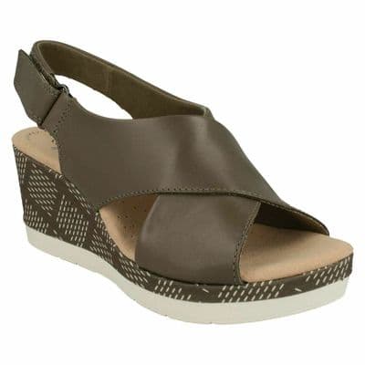 Clarks Cammy Pearl Women's Wedge Sandals - Olive D