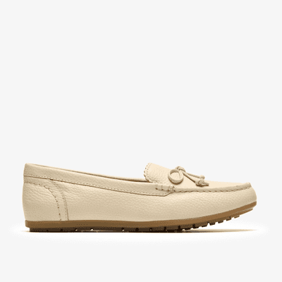 Clarks Elliotte Sail Women's Loafer Shoe - Cream Leather D