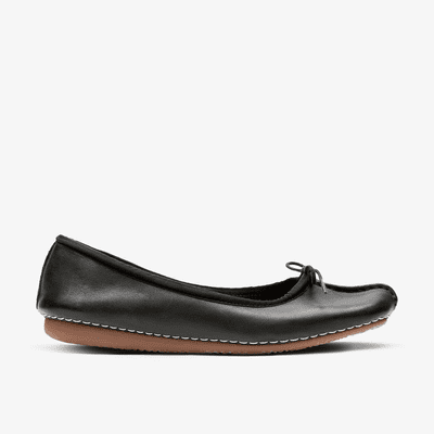 Clarks Freckle Ice Women's Pump Shoe - Black Leather D