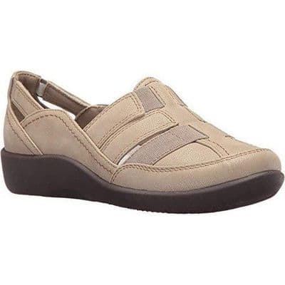 Clarks Sillian Stork Women's Wide Fitting Shoe - Sand E