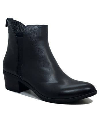 Modella Lisbon Women's Heeled Ankle Boot - Black