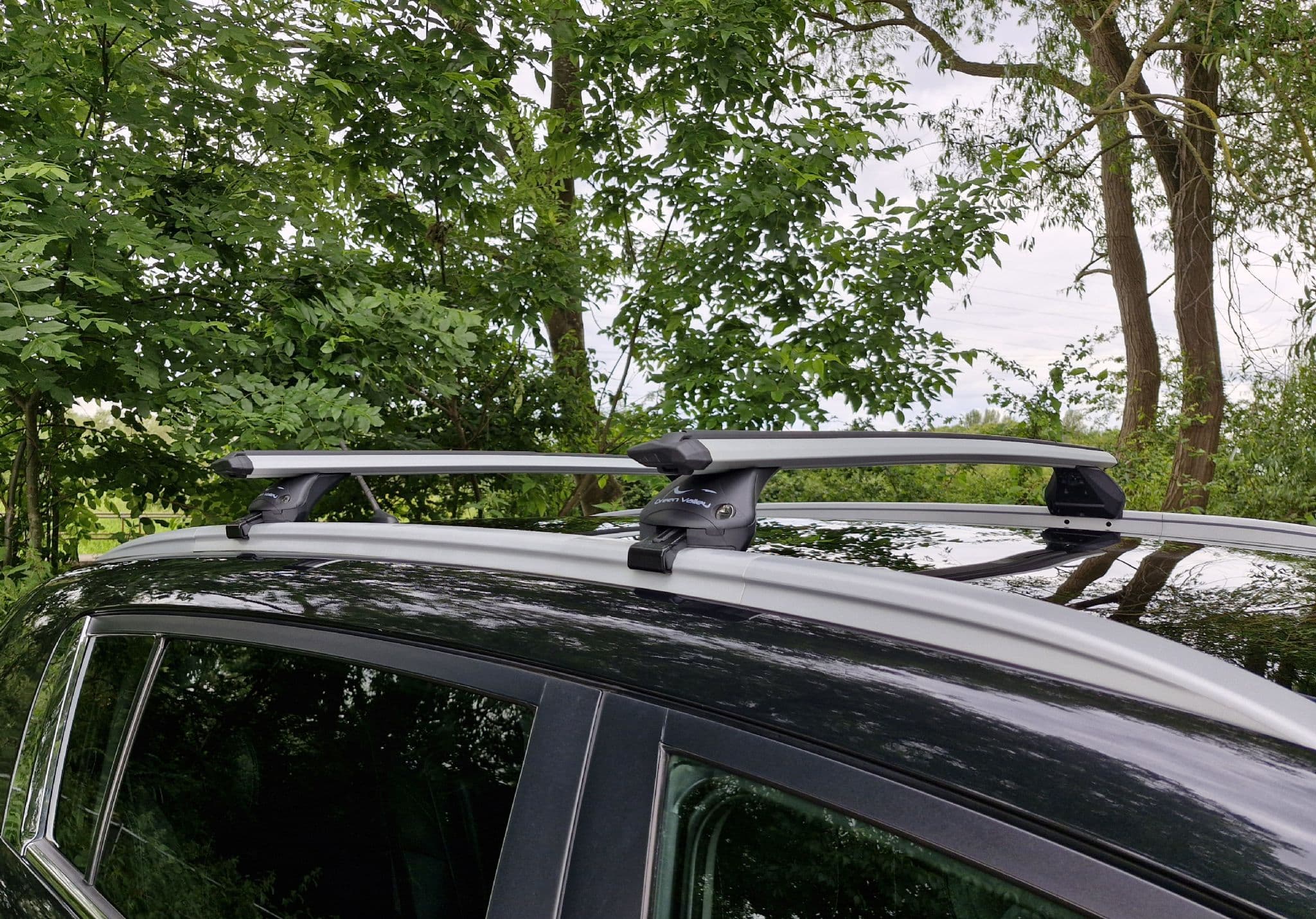 Green Valley Aerodynamic Roof Rack Wing Bars Silver Skoda Octavia Estate 2020 onwards