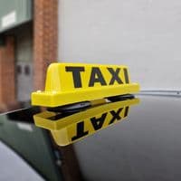 Taxi Roof Sign & Holder Vacuum Mounted Ideal for Glass & Aluminium - Yellow