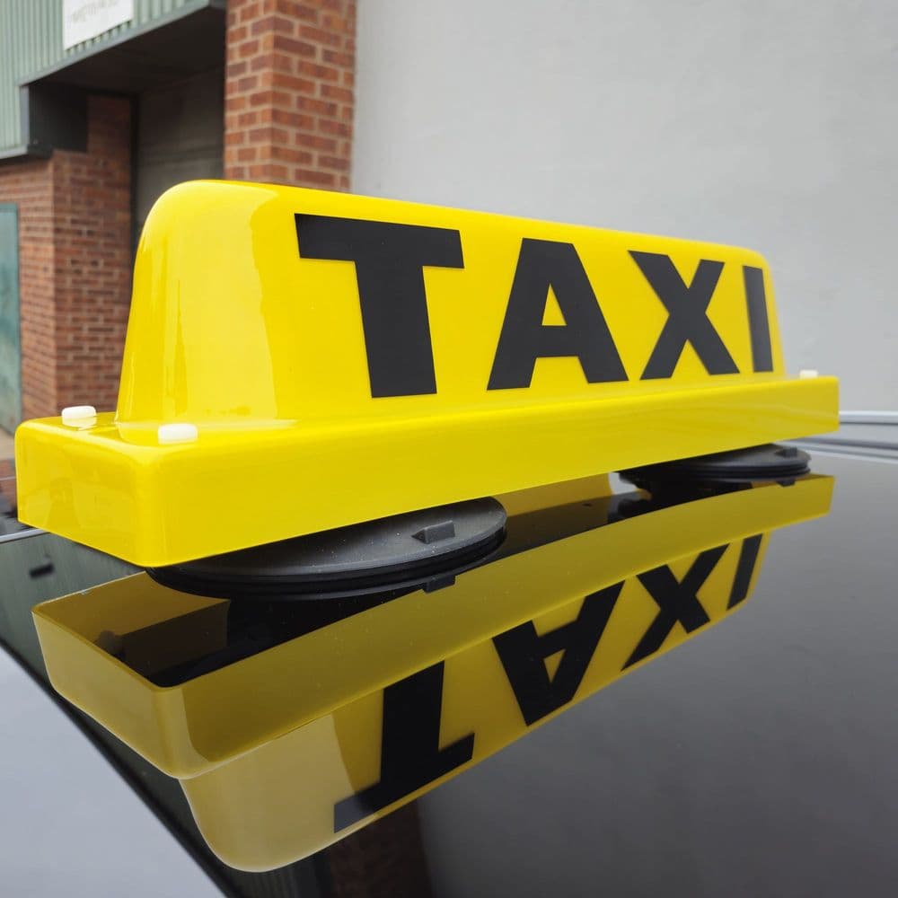 Taxi Roof Sign & Holder Vacuum Mounted Ideal for Glass & Aluminium - Yellow