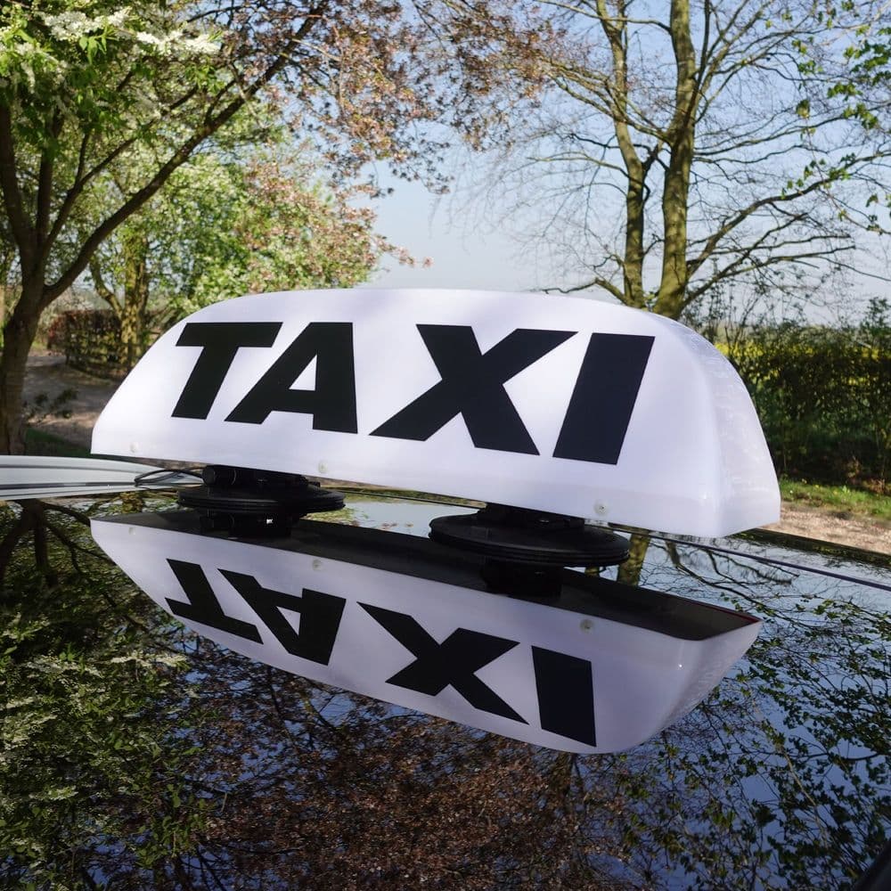 Taxi Roof Sign Vacuum Mounted Ideal for Glass & Aluminium - Light Up
