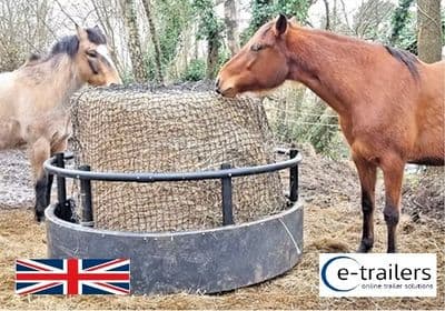 EEZIFEEDER 3 Ring Round Bale single skirt Feeder for Horse Sheep Lamb Lama etc- lightweight
