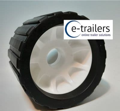 SUPERB BLACK & WHITE  BOAT TRAILER WOBBLE ROLLER -NON MARKING-  22mm CENTER MADE IN THE UK