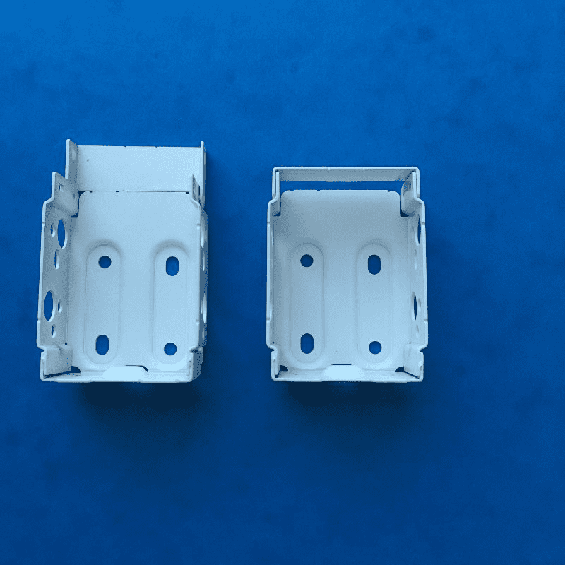 1 PAIR VENETIAN BOX BRACKETS FOR 60MM X 43MM TOP BOX WHITE