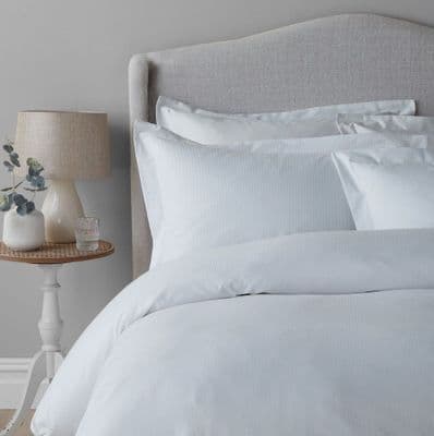 ASHLEY WILDE - Luxe/Wilde Beaumont Stripe White