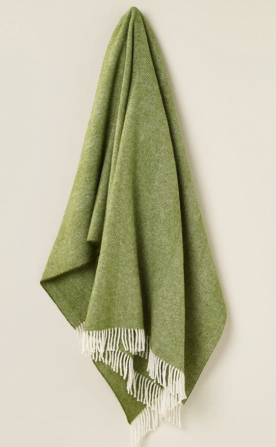 BRONTE Herringbone Shetland Wool Throw Apple