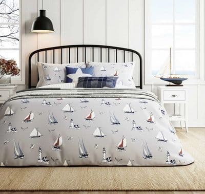 HELENA SPRINGFIELD - Sailboats