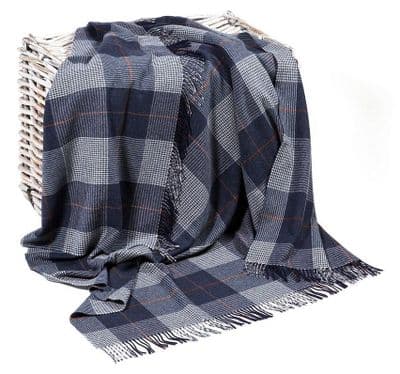 John Hanly 610 Lambswool Throw Navy Grey Glencheck