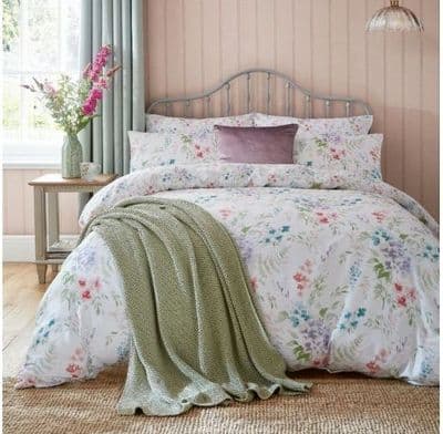 Laura Ashley - Aulden Flowers (Lavender)