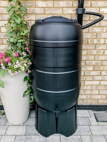 Strata Water Butt 210L  SET with Childproof Lid & Tap - Green