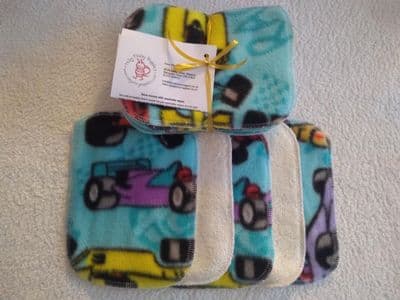 Bamboo & Fleece Wipes Pack 10 or 20 Racing Car Design