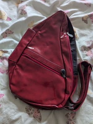 CLR HBB2 Healthy Back  Bag Shiny Burgundy Patent