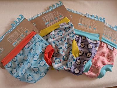 CLR52 Close Pop In Swim Nappy