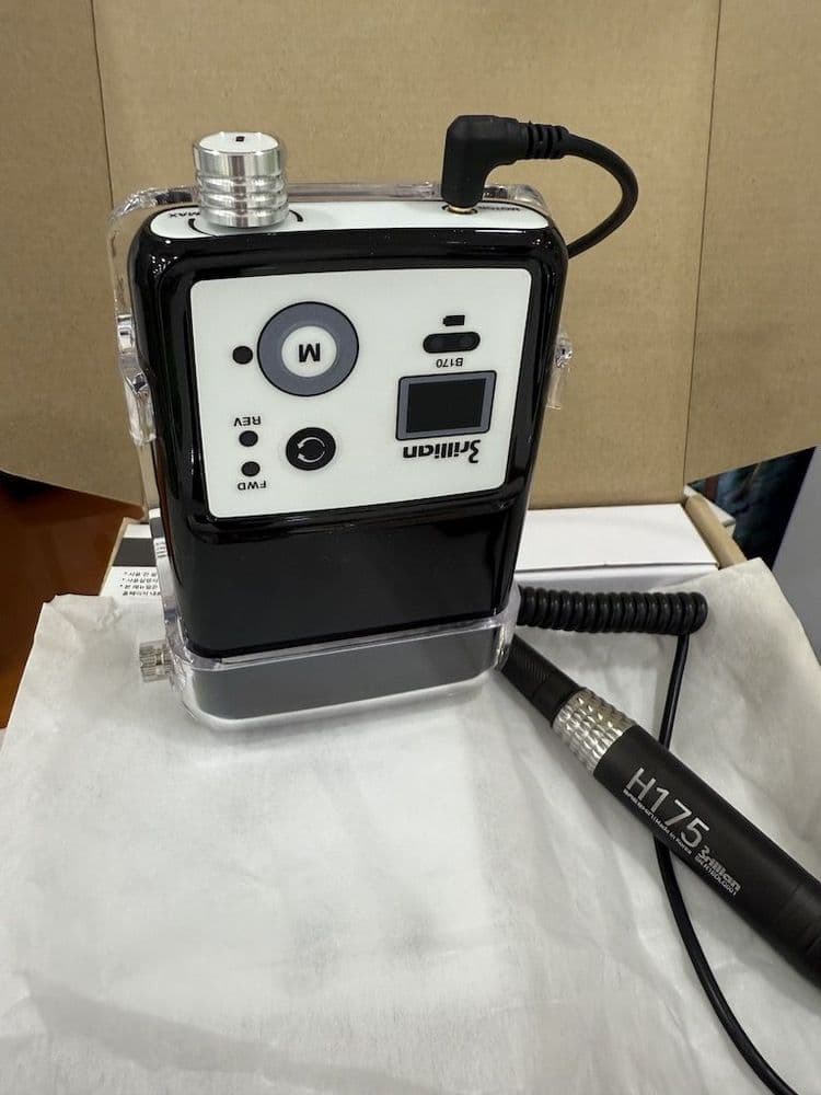 Brilliant B170 Portable E-file, Brushless Handpiece, 30,000RPM with Case Cover