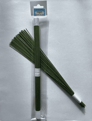 Blooming Cake Tools green paper tape covered 18 gauge  florist wires 100 wires Were £5.00 now £3.75