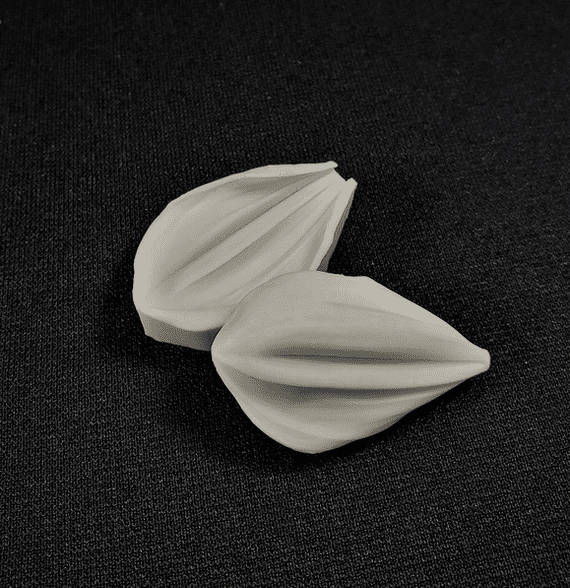 Dahlia (Babylon Red) Petal Veiner Medium By Simply Nature was £17.49 now with 40% discount £10.49