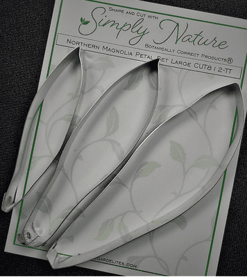 Northern Magnolia Petal Cutter Set Large By Simply Nature was £21.04 now with 40% discount is £12.62