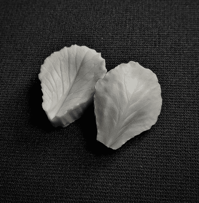 Ornamental Cabbage Leaf Veiner Medium By Simply Nature was £14.75 now with 40% discount is £8.85