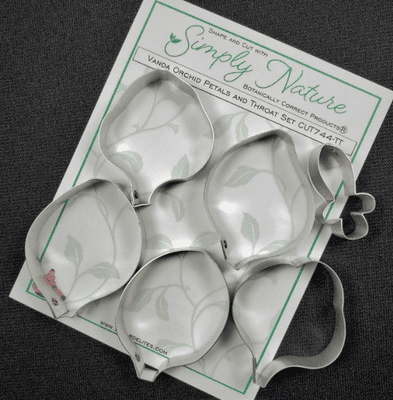 Vanda Orchid Petals & Throat Cutter Set By Simply Nature was £18.20 now with 40% dicsount is £10.92