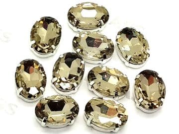 Light Gold Oval, EIMASS® 3511 Sew or Glue on Single Stone Setting Crystals