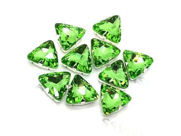 Peridot Green Triangle, EIMASS® 3511 Sew or Glue on Glass Crystals in Silver Casings