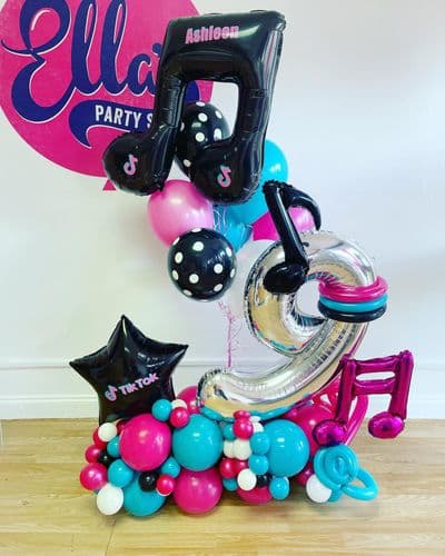Tiktok Deluxe  Balloon Package
