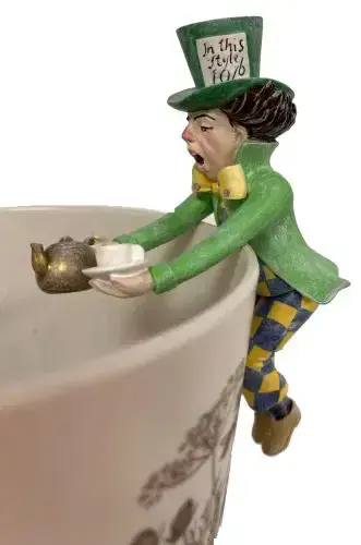 Alice in Wonderland Pot Buddie - The Mad Hatter