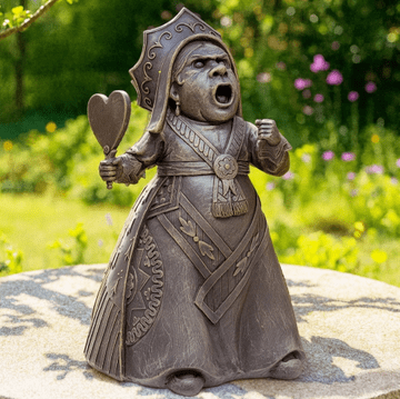 Alice In Wonderland - The Queen of Hearts - 43cm