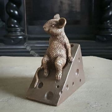 Bronze  Mouse on  Cheese -  12.5cm