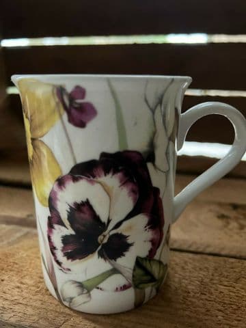 Collectable Fine China Mug - Spring Garden - Gardner's Mug