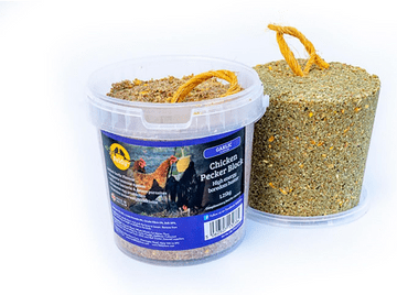 Feldy Hanging Chicken Pecker Block - Garlic Flavour 1.25kg