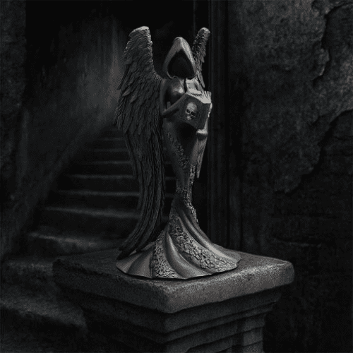 Femme Fatale - Scholar 21.9cm.